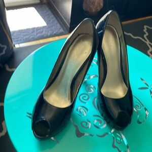 Nine West glossy black peep toe size 5.5